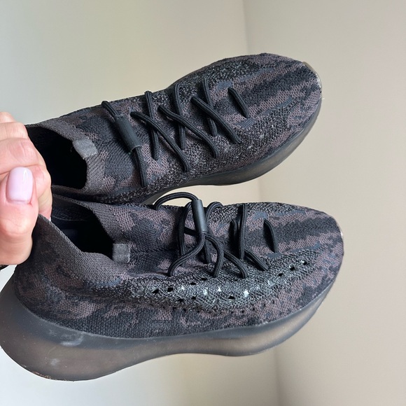 Yeezy - Picture 3 of 3